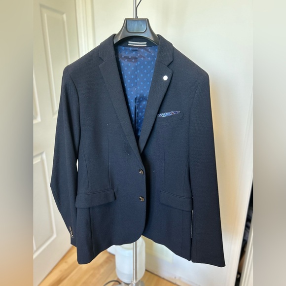 Blazers - Picture 7 of 16